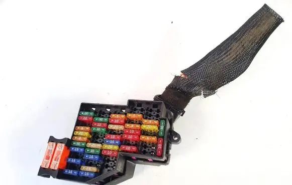 Porsche Cayenne (9PA) Fuse box set 7l0941828a