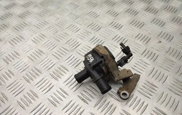 Volkswagen PASSAT B8 Electric auxiliary coolant/water pump 5Q0965567