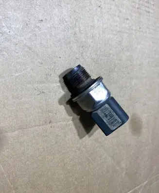 Fuel pressure sensor