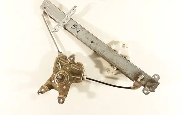Rear door manual window regulator