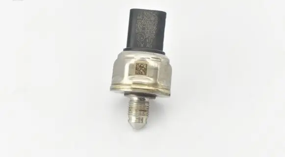 Audi RS4 B9 Fuel pressure sensor 06L906054C