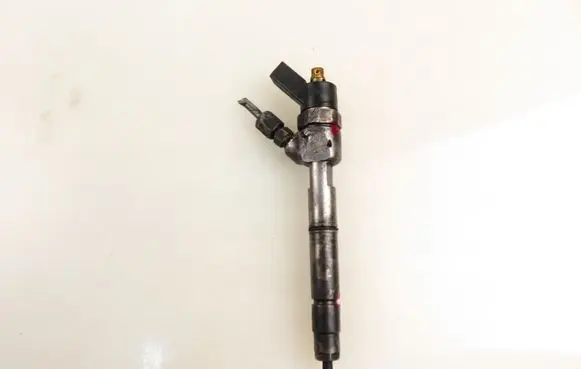 Fuel injector