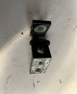 Skoda Octavia Mk2 (1Z) Front door upper hinge 6Y0833402C