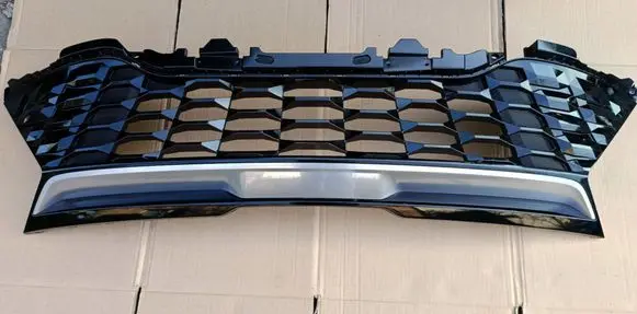 KIA Sportage Front bumper upper radiator grill 86351R2020