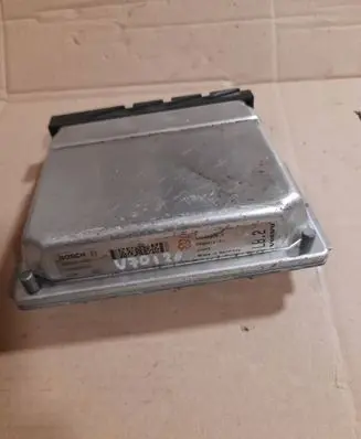 Volvo V70 Engine control unit/module 0281011441 1039S04101
