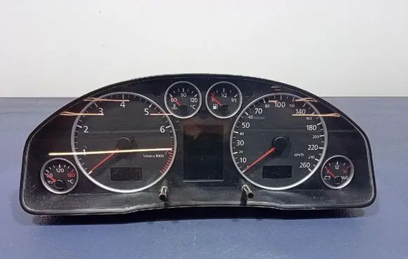 Audi A6 Allroad C5 Speedometer (instrument cluster) 4B0920933J