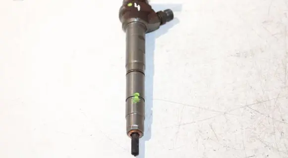 Volkswagen PASSAT CC Fuel injector 03L130277J 0445110369