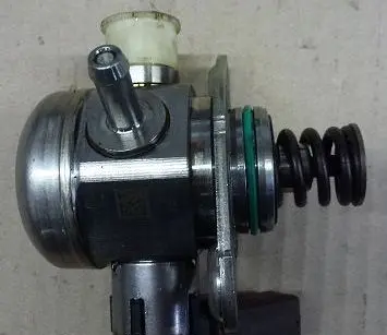 Mercedes-Benz X-class W470 In-tank fuel pump 0261520704T