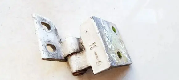Peugeot Partner Front door upper hinge