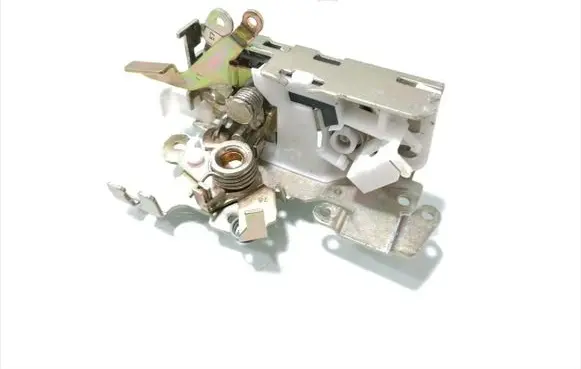 Mercedes-Benz Sprinter W901 W902 W903 W904 Front door lock A9017201235