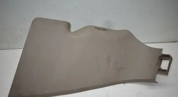 (D)pillar trim (top)