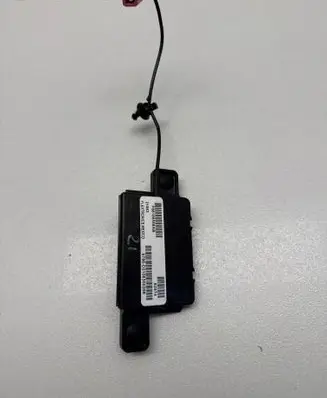 Chrysler Pacifica Antenna control unit P68186558AB 9786D2106300298