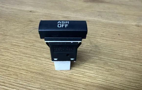 Skoda Octavia Mk2 (1Z) Traction control (ASR) switch 1Z0927133C