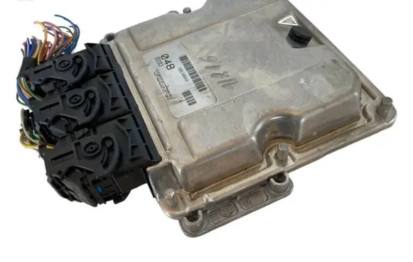Volvo S40, V40 Engine control unit/module 8200126494 28SA5006 0281010441
