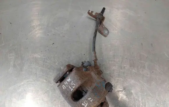 BMW 1 E81 E87 Front brake caliper 5302725
