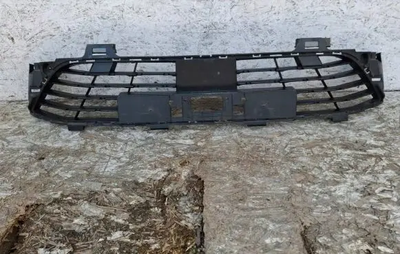 Renault Clio V Front bumper lower grill 622546955R