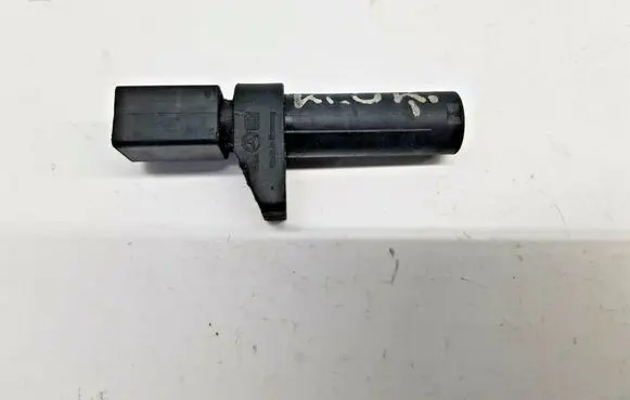 Mercedes-Benz E W211 Crankshaft position sensor 0031532828 nr3222