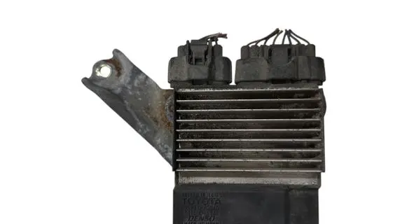 Toyota Avensis T250 Fuel injection control unit/module 8987120040 1310001140