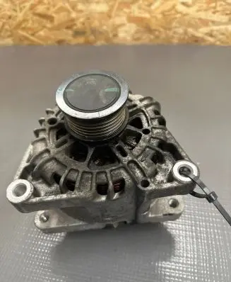 Ford Focus Generator/alternator AV6N10300MD FG15T074 2113108591
