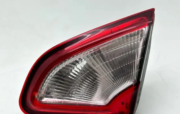 Nissan Qashqai Tailgate rear/tail lights 26550BR01A
