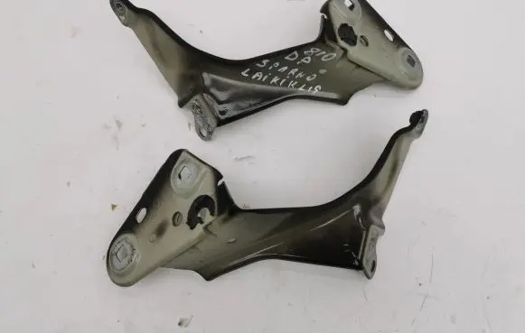 Skoda Octavia Mk4 Fender mounting bracket 5E3821227 5E3821228