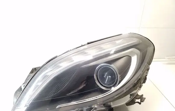 Mercedes-Benz B W246 W242 Headlight/headlamp A2468207161