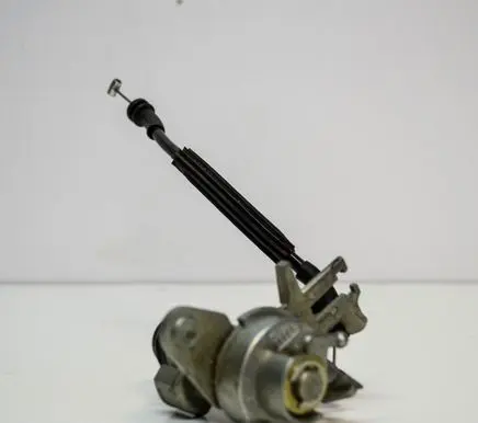 Audi A4 S4 B7 8E 8H Tailgate/trunk/boot lock/catch/latch 8E0827573C