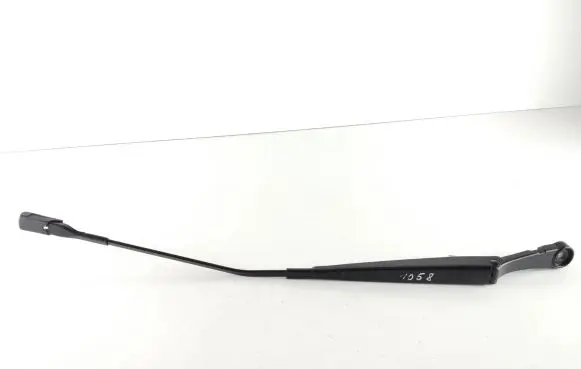 Mercedes-Benz CLA C118 X118 Front wiper blade arm A1778200900