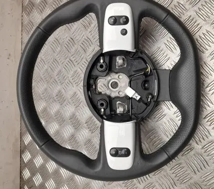 Renault Twingo III Steering wheel 484000766R