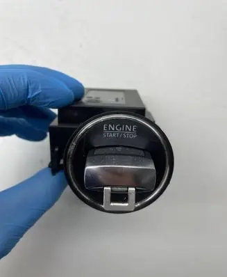 Volkswagen PASSAT B6 Ignition lock 3C0905843R