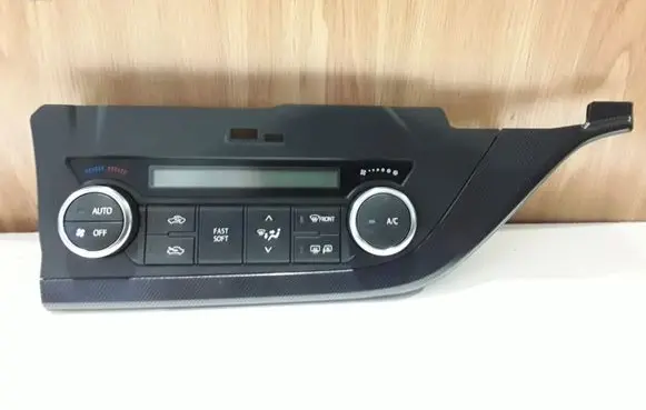 Toyota Auris E180 Climate control unit 5590002390