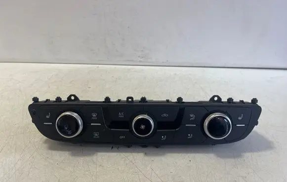 Audi Q7 4M Climate control unit 4M0820043R
