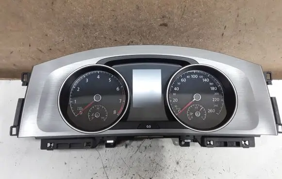 Volkswagen Golf VII Speedometer (instrument cluster) 5G1920740
