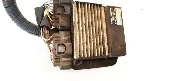 Toyota Avensis T250 Fuel injection control unit/module 8987120050