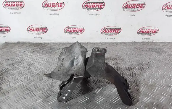 Audi A4 S4 B8 8K Engine mounting bracket