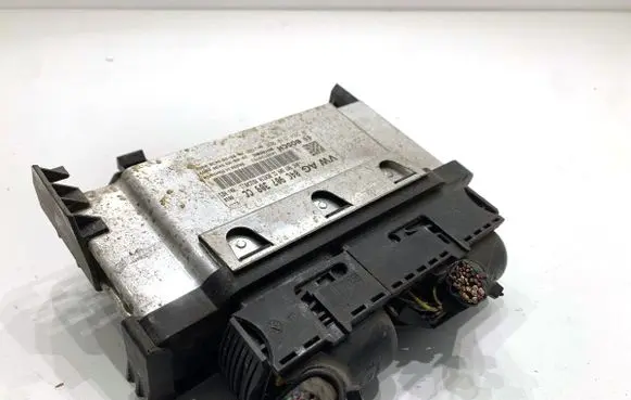 Skoda Fabia Mk3 (NJ) Engine control unit/module ECU 04C907309CC