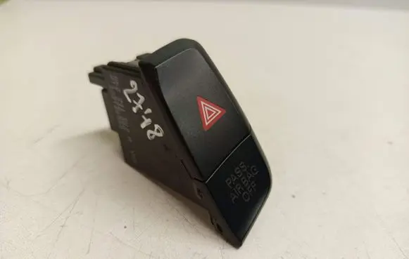 Audi A4 S4 B8 8K Hazard light switch 8K2941509A