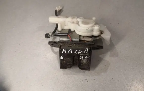 Mazda 6 Loading door lock 