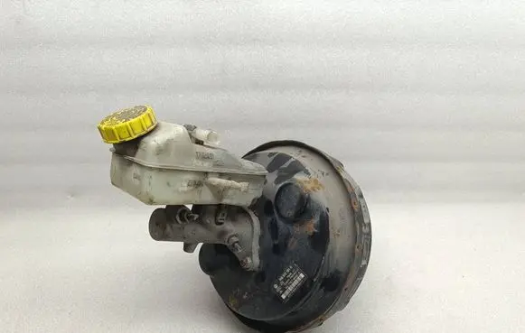 Volkswagen Transporter - Caravelle T5 Brake booster 7H0612101A 03776705024