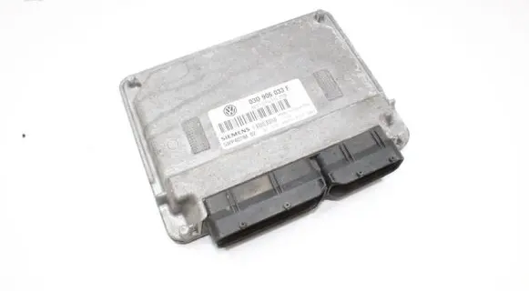 Volkswagen Polo VI Engine control unit/module 03D906033F 5WP4029802