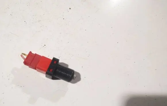 Peugeot 406 Brake pedal sensor switch