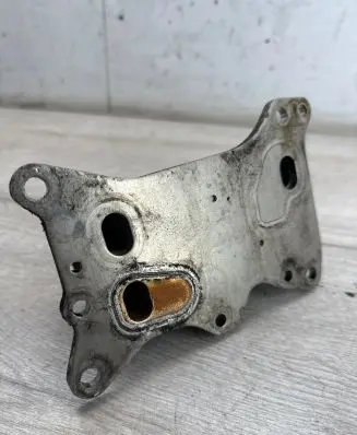 Jeep Compass Oil filter mounting bracket A6511800565 7036419602 4350005256