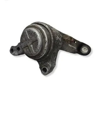 Ford Mondeo MK V Engine mount bracket 