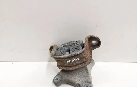 Volkswagen Transporter - Caravelle T5 Engine mount bracket 7H0399151H