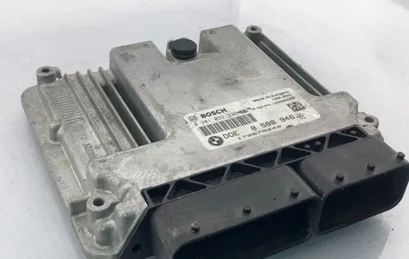 BMW X3 F25 Engine control unit/module 8588946 1039S83352 0281032230