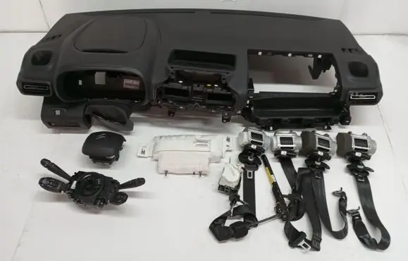 Citroen Berlingo Radio/GPS head unit trim 