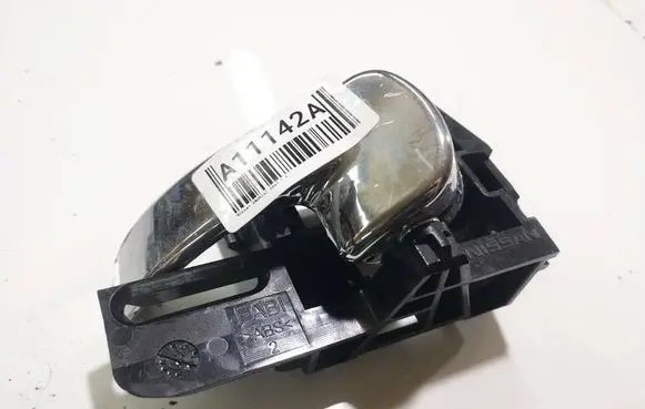 Nissan Qashqai Rear door interior handle 
