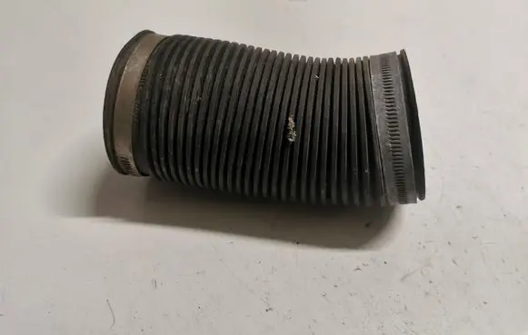 Volvo S40 Air intake duct part