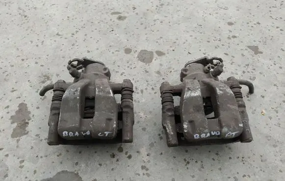 Rear brake caliper