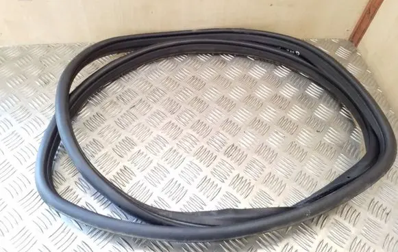 Mercedes-Benz A W169 Rear door rubber seal (on body) A1696920176